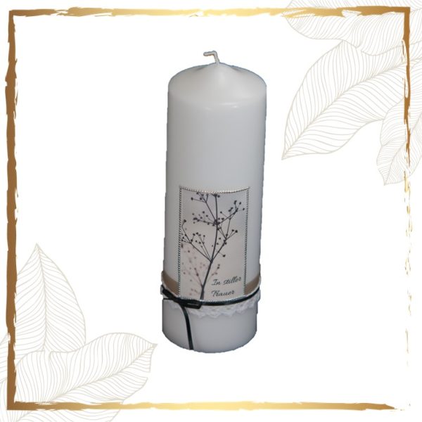 Trauerkerze mit Häkelborte