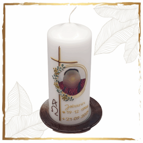 Trauerkerze mit Foto und Blätterverzierung